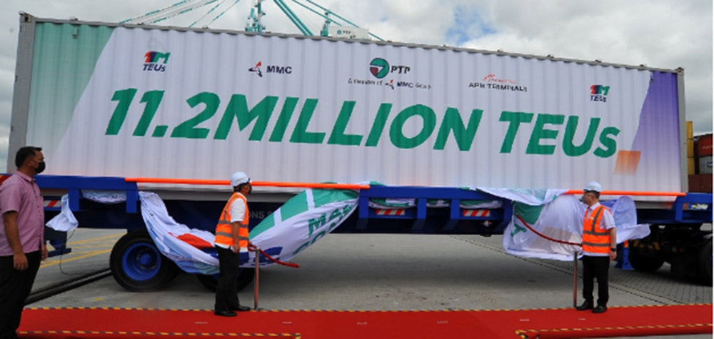 Port-of-Tanjung-Pelepas-welcomes-Evergreen’s-Ever-Ace.png PTP